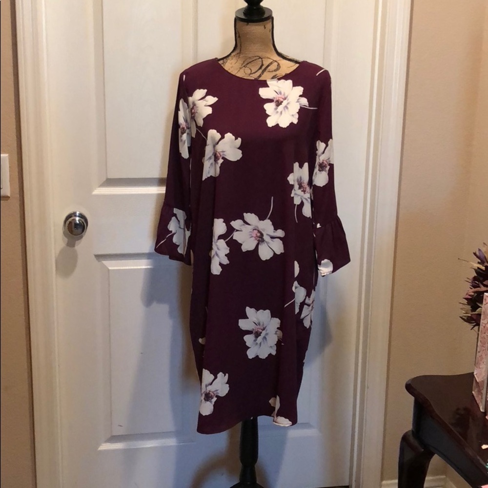 Burgundy floral print Dress